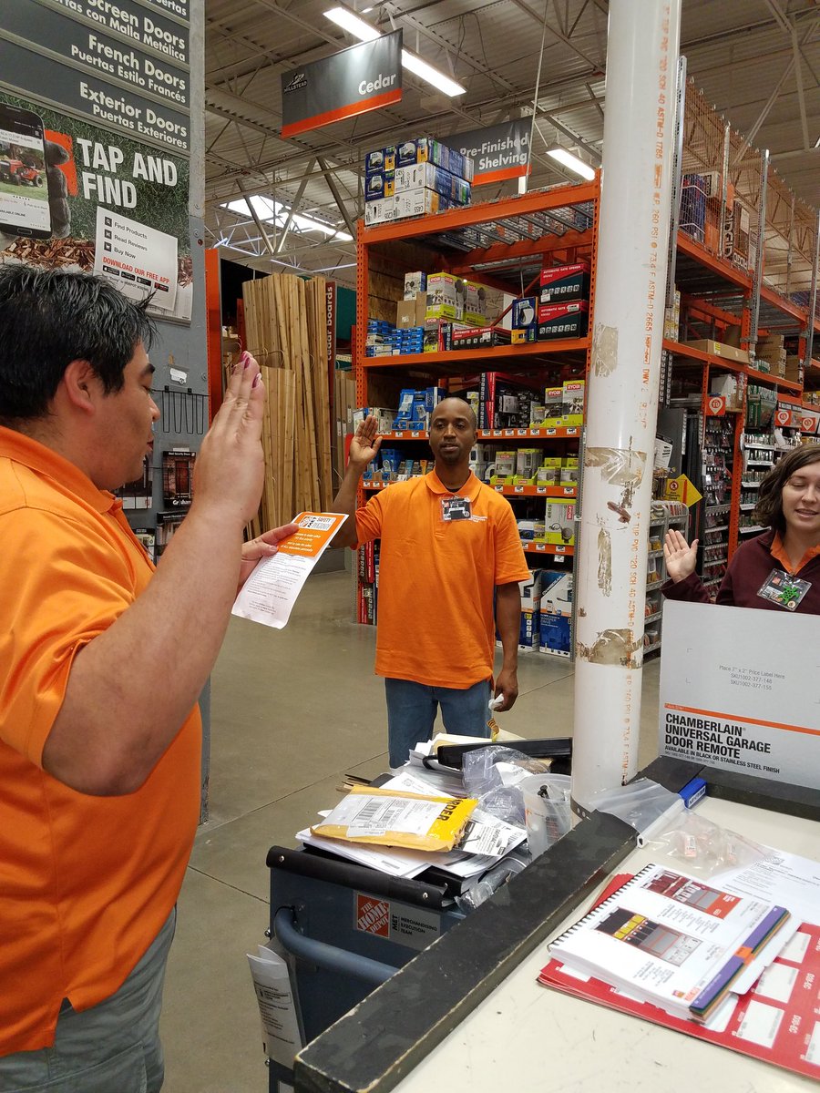 typie3_'s tweet photo. MET 6583 takes safety personally!! @met_6583 https://t.co/hW3DSPLIur