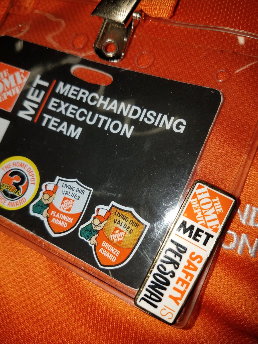 typie3_'s tweet photo. MET 6583 takes safety personally!! @met_6583 https://t.co/hW3DSPLIur