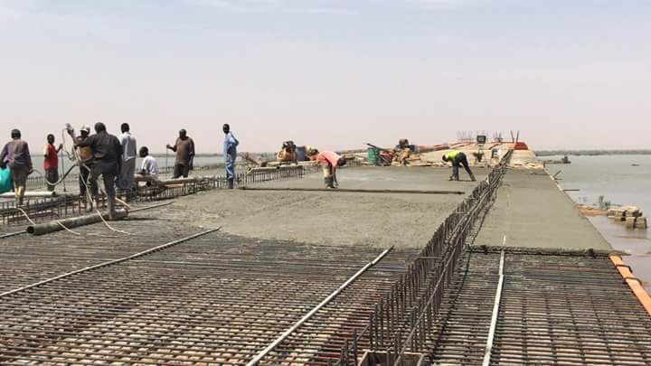 AltareeqArabic's tweet photo. مسؤول سوداني يقر بأخطاء سابقة في تنفيذ جسر الدباسين ويعلن إستئناف العمل مجدداً https://t.co/EwgnqgOoXq https://t.co/xWIv4whiaW