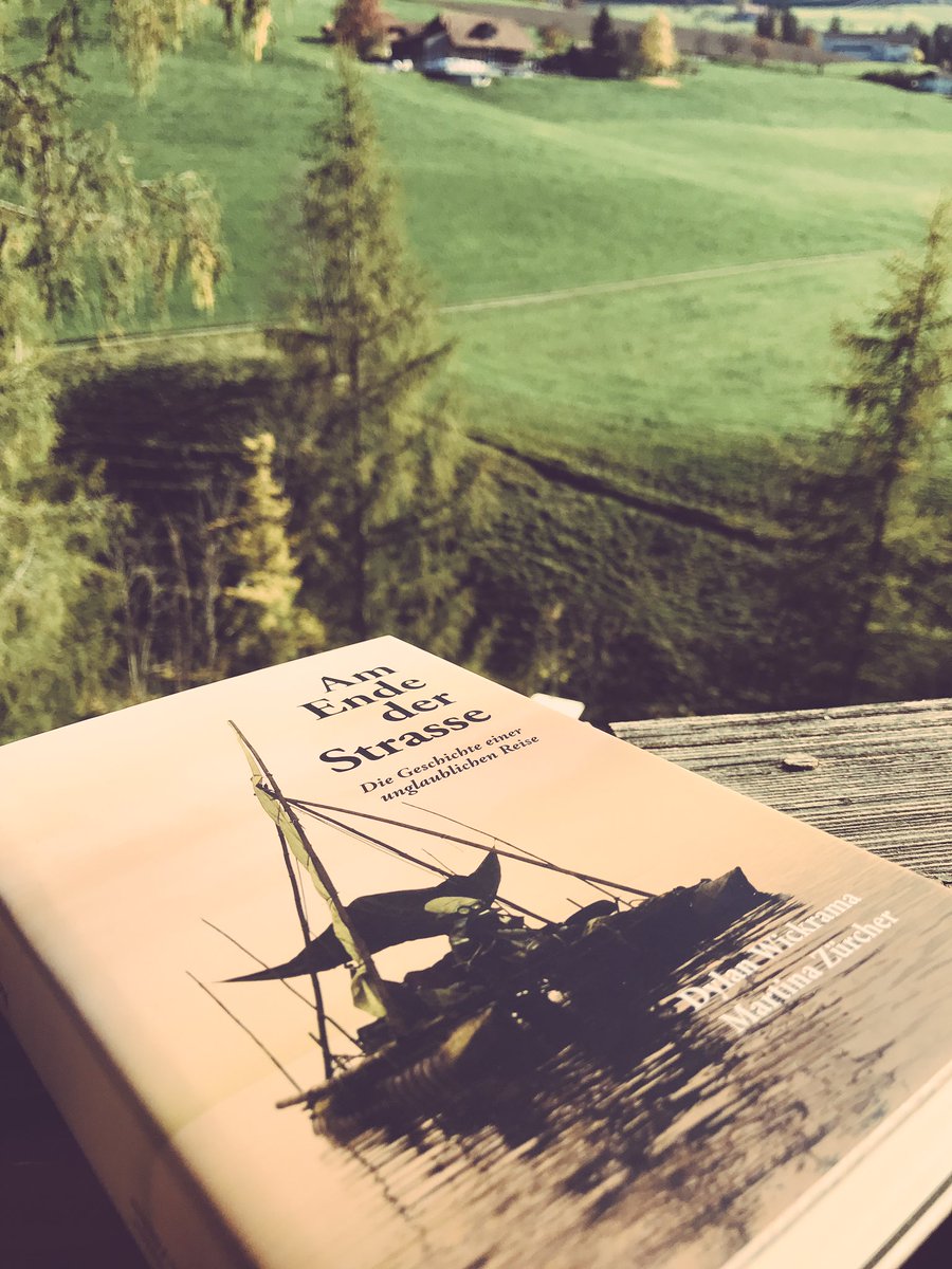 CorinnaLuethi's tweet photo. Spannensti Vortrag wo ich je teilgno han!!! 👍🏻 mini Hochachtig für das Abentür 💪🏻😲 #dylanwickrama #storyaboutanadventure #fascination #SCAP2 https://t.co/LAoHiV3jFI