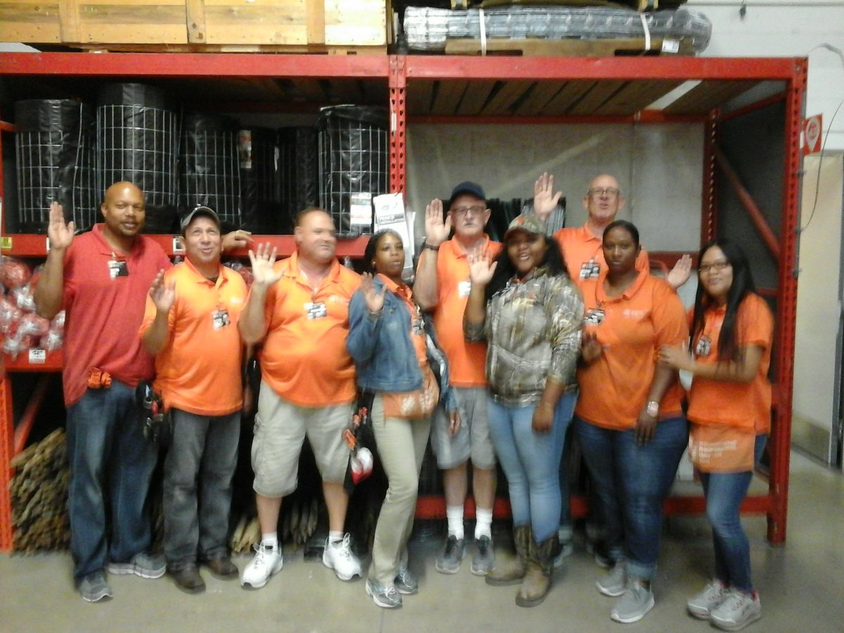 LarryThd's tweet photo. The MET Team at 571 is taking  safety  Personal.  @jeffinsell_thd @chance_lowry #SafetyFirst https://t.co/TmBfr2MGom