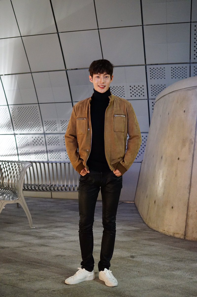 Garten_House's tweet photo. 👤 - Noh SungSoo
📷 - Seoul Fashion Week 2018S/S
📸 - Garten_House
.
#seoulfashionweek #nohsungsoo   #agencygarten #모델 #에이젼시가르텐 #노성수 https://t.co/rICcVvngyM