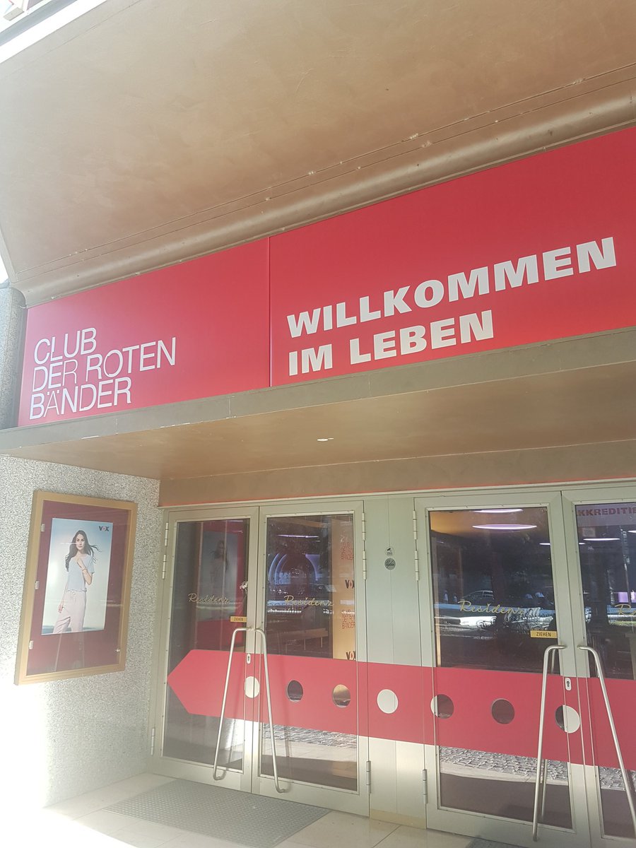 OliverStangl's tweet photo. #CdrB @VOXde #pressetermin #köln 😍 https://t.co/aWvuzcpSFA