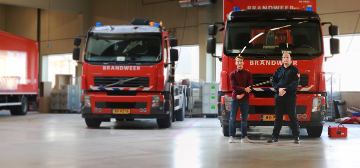 ynformed's tweet photo. Voor het product ‘Operationeel Dashboard VIC’ filmen we bij het Veiligheidsinformatiecentrum Utrecht. Heel tof wagenpark daar ;-) https://t.co/DADxXH4Abh
