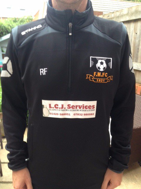Wildssports's tweet photo. @FourMarksFC tracksuit tops printed by us! Get your teamwear printed by contacting print@wilds.co.uk. https://t.co/17gcyTij2U
