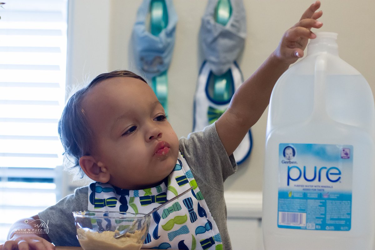 aundrea_demille's tweet photo. No More Hunting for Bibs! Thanks @Walmart for inspiring this DIY Baby Bib Organizer Tutorial https://t.co/iZFUYCIXpD #ad #GerberPureWater https://t.co/luMyXc0UMu