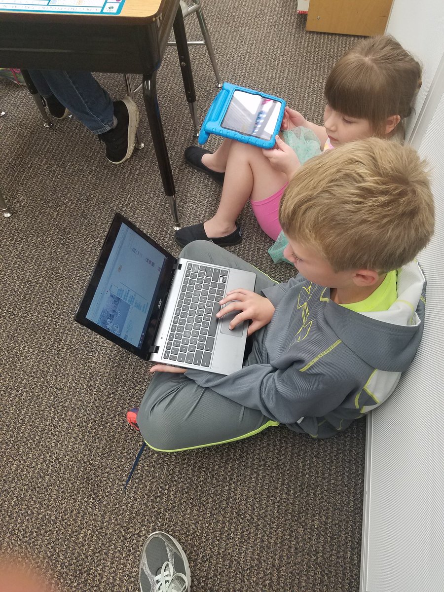 talamantesmrs's tweet photo. Sharing our @scratch projects with our 1st grade buddies. #ALASconnectED https://t.co/XkHtlkBho4