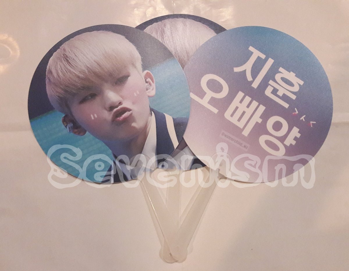 shopshop2016's tweet photo. 🎉 พัดอูจี #우지 จากบ้าน @.winterchild_wz พร้อมส่ง (มีแค่ 3 อันเท่านั้น) 😉
💰180.-
📦40/60
#ตลาดนัดสวนแครอท
👉 DM มาสั่งได้เลยค่า 😄💕 https://t.co/L4cgbxwIkD