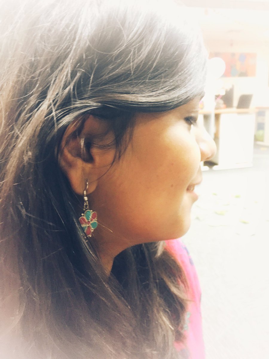 LittleHornOk's tweet photo. All decked up to play black jack on diwali evening in #TheMotleyCollection at #textdiwali @Text100India @AnkitaV1917 https://t.co/pPqMq4xVKy