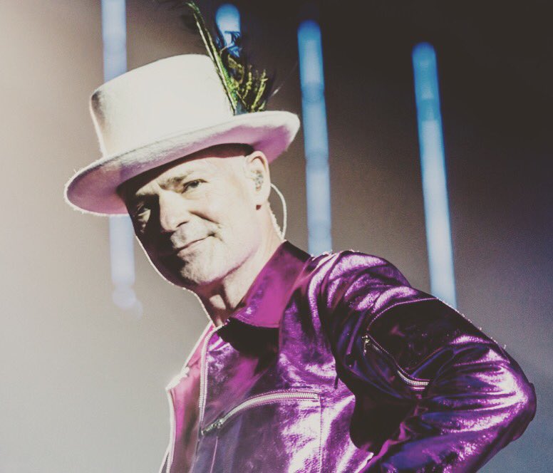 Tim and Friends tweet media