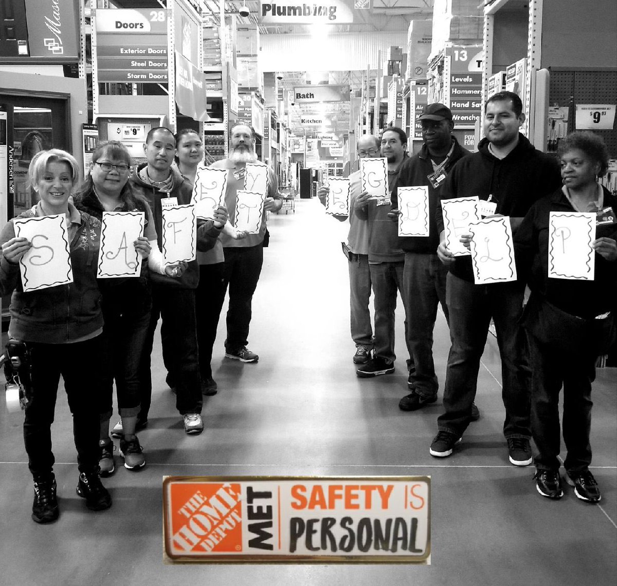The 1044-Hercules MET Team continuing to make "Safety Personal" with the Safety Pledge this morning!! Thank You Team!! <a href="/JStorrs91/">Jason Storrs</a>