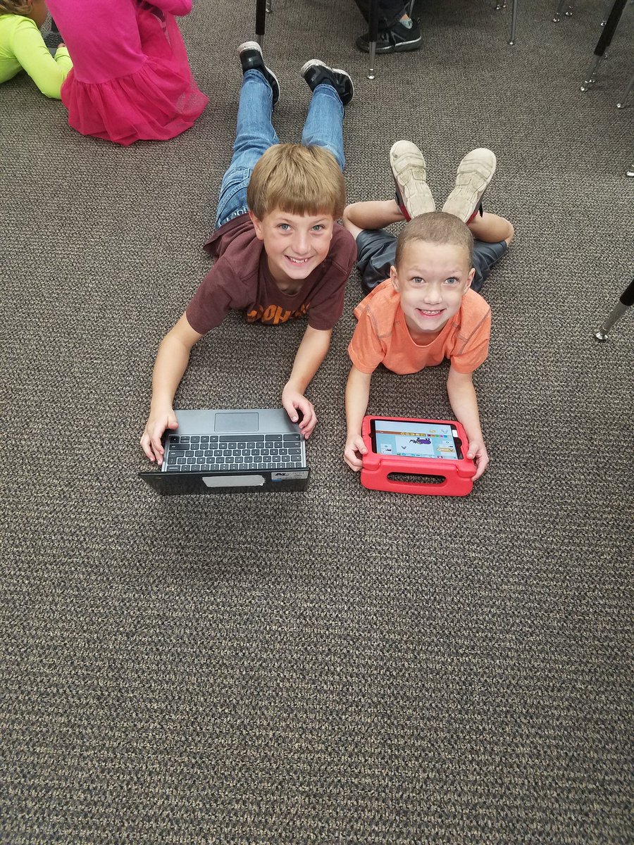 talamantesmrs's tweet photo. Sharing our @scratch projects with our 1st grade buddies. #ALASconnectED https://t.co/XkHtlkBho4