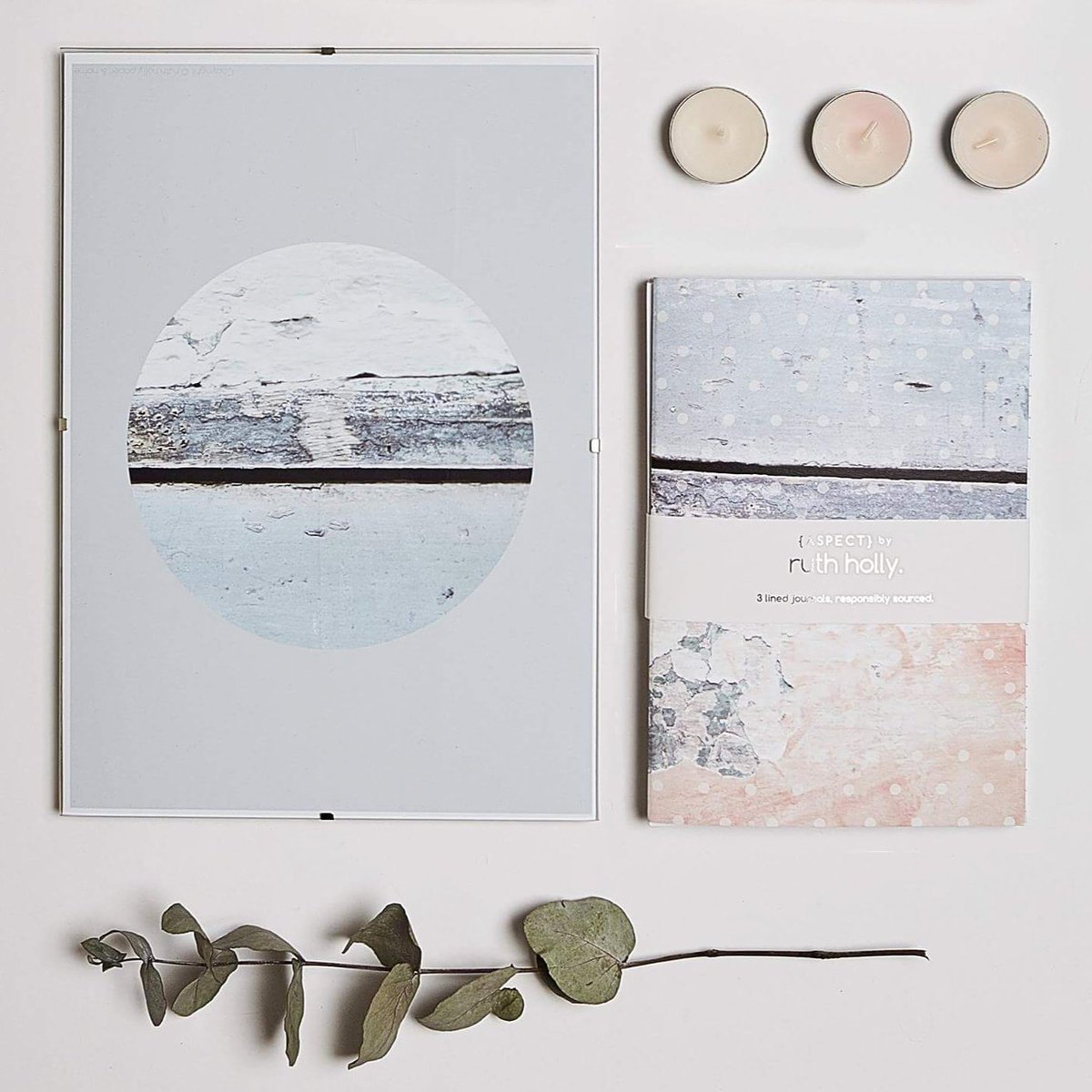 RUTH__holly's tweet photo. Coastal inspired tranquillity- perfect stocking fillers! #WednesdayWisdom #wrightstuff #stationeryaddict #notebookset #bespokegifts #unique https://t.co/8HvSnlWs8j