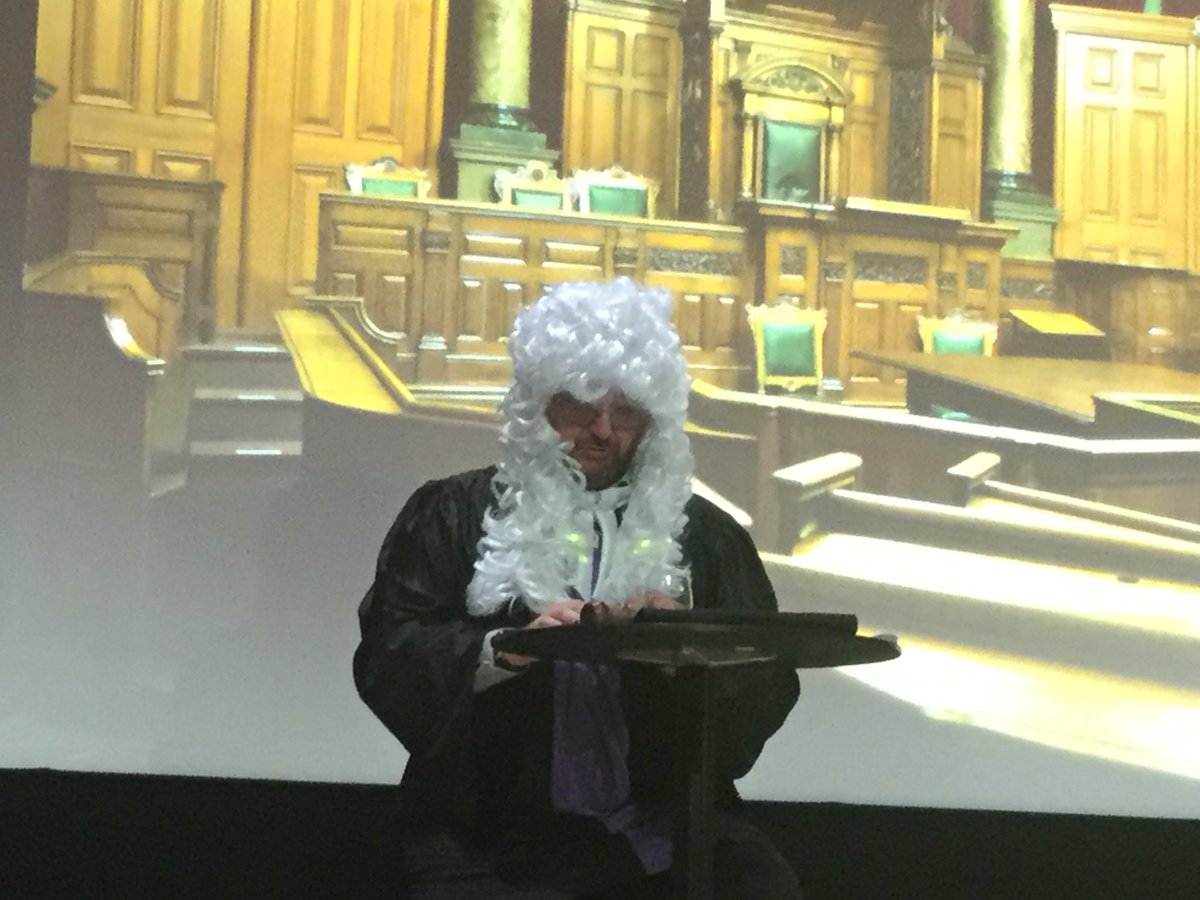 meiriona's tweet photo. #Wtrends does Nigel look like Brian May? https://t.co/wesbBFOWo0