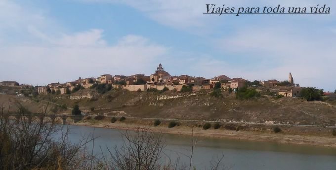 miblogdeviajes's tweet photo. #Maderuelo es un pequeño pueblo medieval amurallado con mucho encanto #Segovia #CastillayLeón #TurismoSegovia https://t.co/RLg6AFhX39 https://t.co/keBfsEeucX