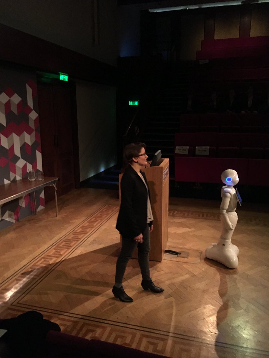 fcapstick's tweet photo. So exciting to see Pepper and Kim present together ey_wit #riwit17 https://t.co/ZNLgTkRmS3