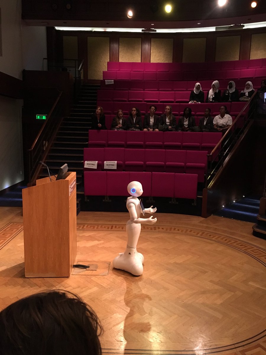 fcapstick's tweet photo. Pepper warming up in the Faraday lecture theatre!! @ey_wit #riwit17 https://t.co/q2PWETlh2I