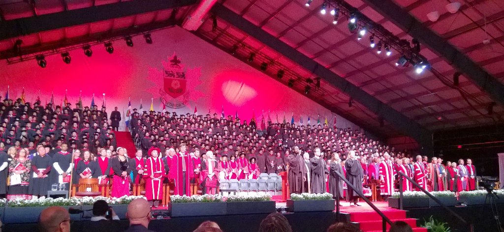 DavidLLindsay1's tweet photo. Arrival of Academic Procession for the Installation of @YorkUPresident and Convocation of @yorkuniversity graduates. https://t.co/xf0K6ABw94