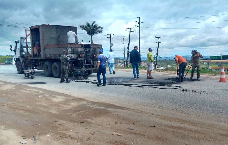 Uma das principais vias do Agreste, a PE-177 está recebendo intervenções no trecho que liga Canhotinho a Garanhuns. #PERNAMBUCO #DER