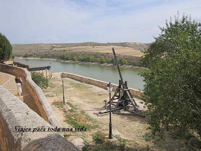miblogdeviajes's tweet photo. #Maderuelo es un pequeño pueblo medieval amurallado con mucho encanto #Segovia #CastillayLeón #TurismoSegovia https://t.co/RLg6AFhX39 https://t.co/keBfsEeucX