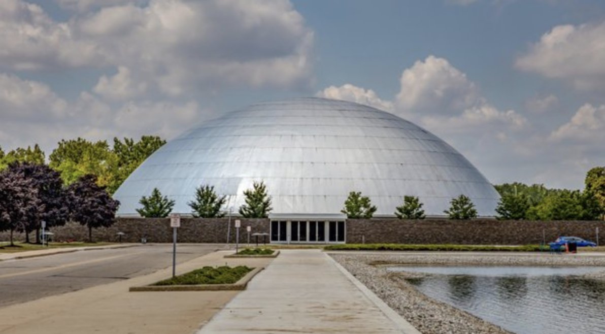 mitlistarts's tweet photo. Have you visited the MIT Chapel?
Read about architect #EeroSaarinen's legacy in the @nytimes
#ListArtist
https://t.co/NMh7hKqK6f https://t.co/99D5IhV1ei