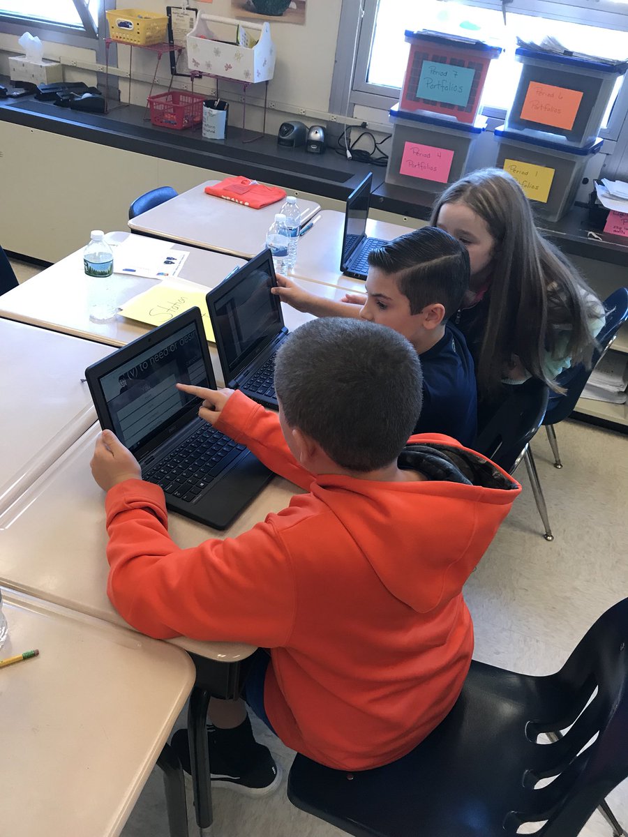 timbrush82's tweet photo. Quizlet live in Mrs. MacDonald’s class! @IslipMS @HelenMa31967715 https://t.co/2zITkoEIe1
