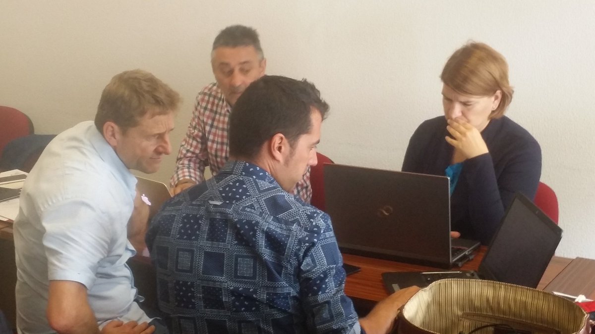 EUmccpd's tweet photo. Working and discussing about the Best practices guide for each competence. https://t.co/Ck3OonCfAz @sepiegob #mccpd https://t.co/C7NG6c2oAA