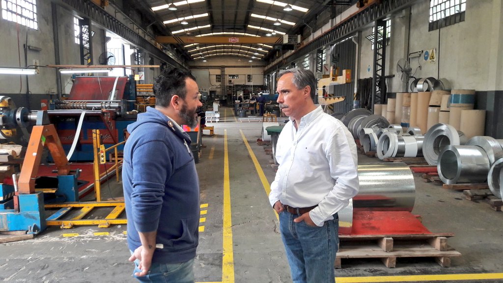 joserarteaga's tweet photo. Salvador Niccolichia es un ejemplar emprendedor que sigue apostando a generar trabajo. #1Pais defiende a la clase media y a los trabajadores https://t.co/x2wefOMnft