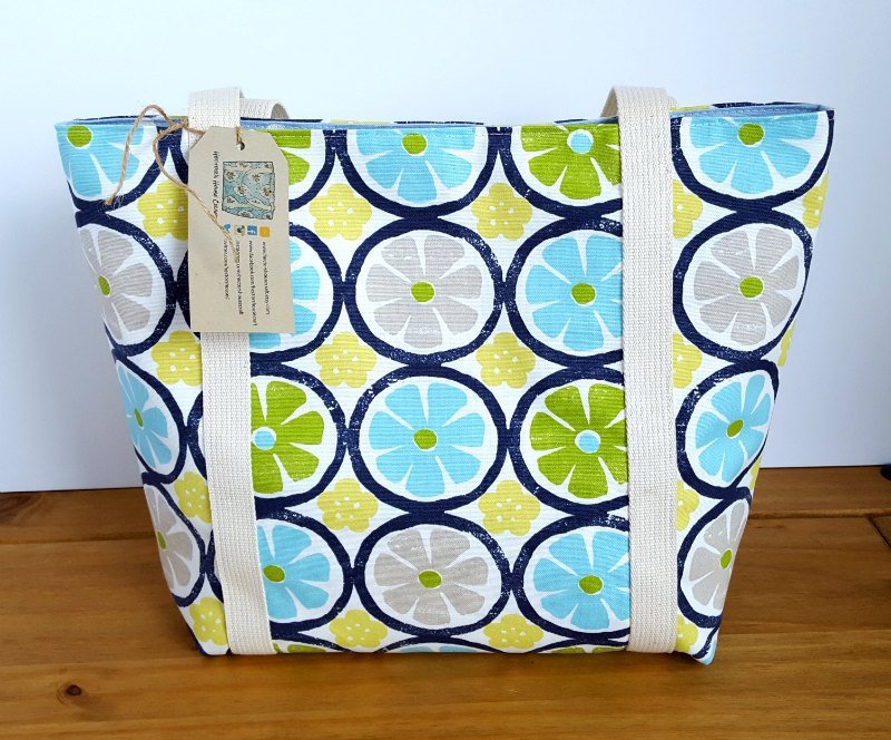 HectorsBags's tweet image. Green shopping bag - eco friendly market bag - holdall - knitting to… tuppu.net/e04b771e #Shopsmall #MomPresent