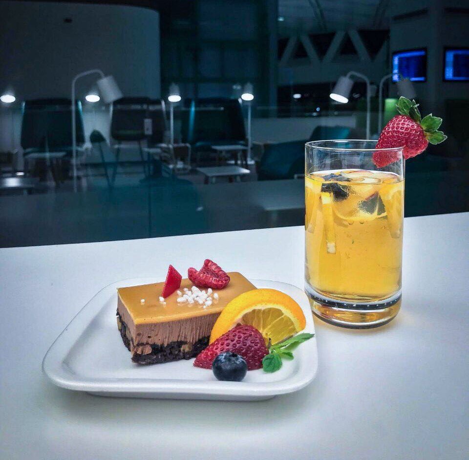 Wellcome_Lounge's tweet photo. اهتمامنا بأدق التفاصيل لنضمن لكم تجربة فريدة وراقية هو ما يميزنا...
في انتظار زيارتكم...  
صالات #ولكم_لاونج #الرياض #المدينة_المنورة https://t.co/VUoUAU0SSr