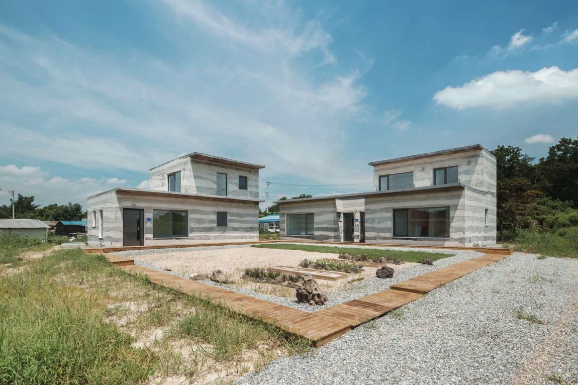 mrrightideas's tweet photo. RT HomeDSGN: Unique House with Mixed Concrete Walls Simulating a Geological Formation https://t.co/CIx4xx86G6 https://t.co/u6Tv1VL0ci