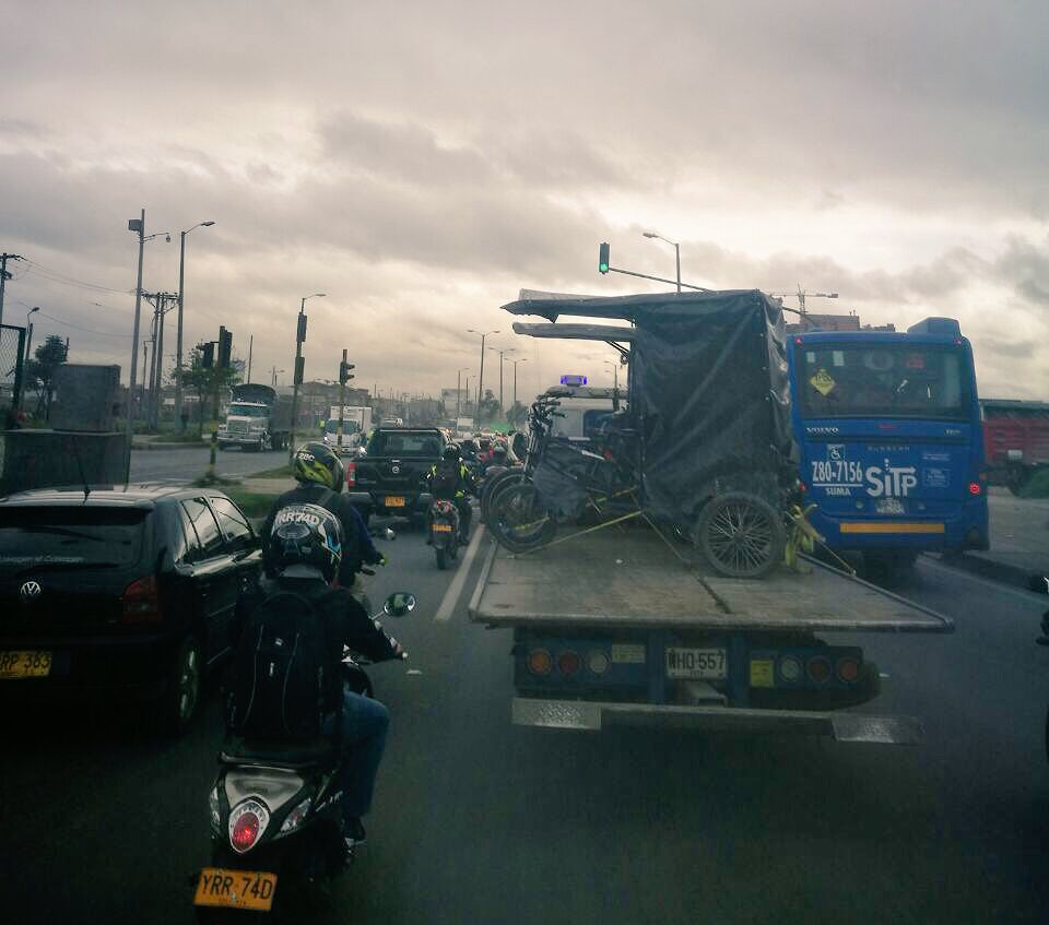 SectorMovilidad's tweet image. 👮🏻‍♀️🚨Junto a @TransitoBta seguimos adelantando operativos contra ciclomotores en Kennedy:

📋16 comparendos
🚓13 inmovilizados

@Bocarejo_JP