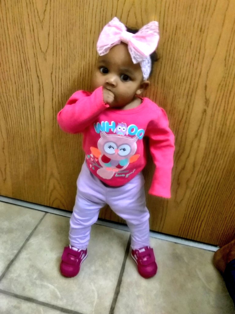 Gabby3much_'s tweet photo. 6Months 🗣️😍 &amp; Standing Up All On Her Own 🤘💕 https://t.co/Zb51gRTbs0
