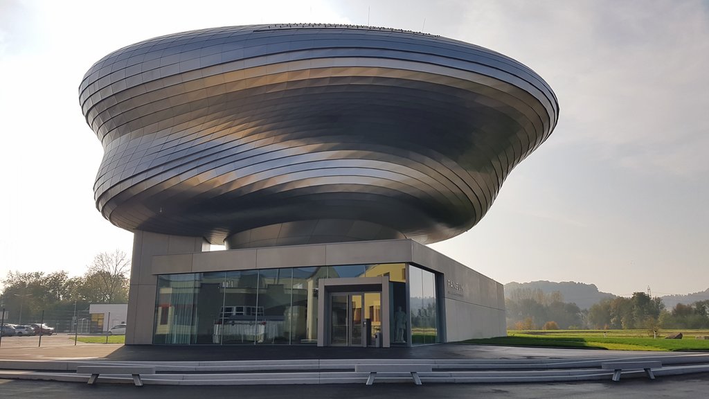 RubenKalus's tweet photo. Nice shoot in #Vienna &amp; #Linz. Report on the bread museum #paneum comes next Tuesday on @dw_culture's #euromaxx. @CoopHimmelblau  @dw_volos https://t.co/fJRCLUtW8n