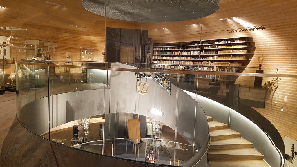 RubenKalus's tweet photo. Nice shoot in #Vienna &amp; #Linz. Report on the bread museum #paneum comes next Tuesday on @dw_culture's #euromaxx. @CoopHimmelblau  @dw_volos https://t.co/fJRCLUtW8n