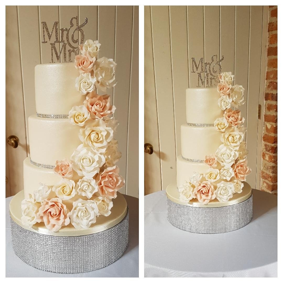 Sugar Roses &amp; Diamonte wedding cake #wedding #cake #love #pretty #renshaw #fondant #lovemyjob #cakelady #sugarflowers #handmade #happy #fun