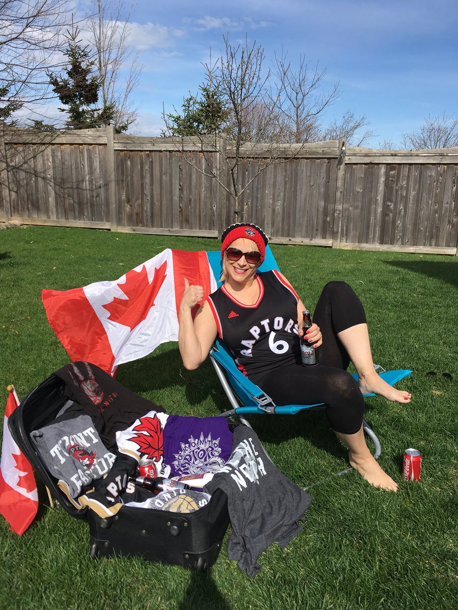 E_CRaps's tweet photo. @BTtoronto #BTraps #1 fan right here!!! https://t.co/ng3f1gcgfC