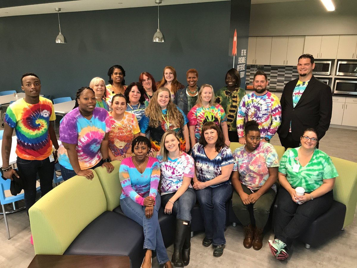 EnsembleHP's tweet image. Ensemble Means Team...and tye dye shirts! #PatientAccountManagementWeek