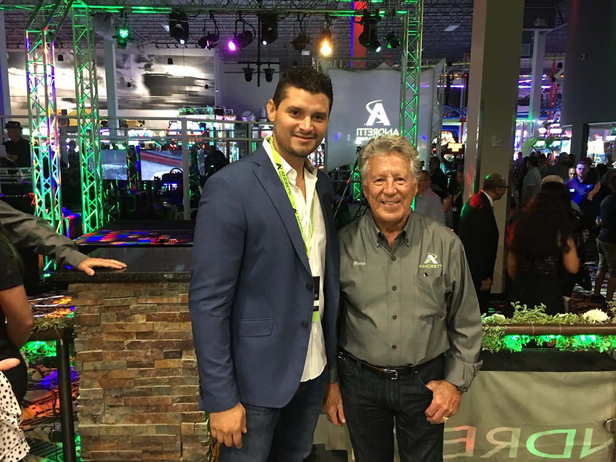 DFCastro33's tweet photo. What a great night with the #andrettivip @MarioAndretti @MarcoAndretti @michaelandretti great people! https://t.co/WNvqUkpuIu