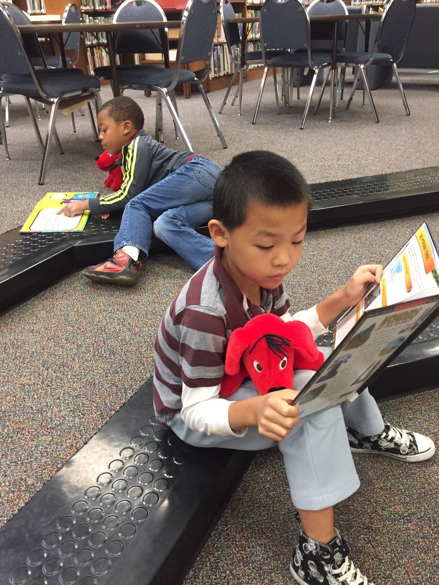 Oak Hill Library tweet media