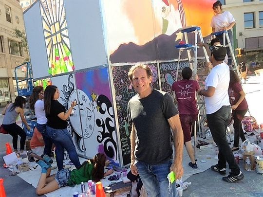 thelifecube's tweet photo. Chalk artists turn Downtown into huge gallery https://t.co/gxwA7pPPDk via @usatoday #lifecube #CBT10 #interactiveart #socialpracticeart https://t.co/StAl1fjU7w