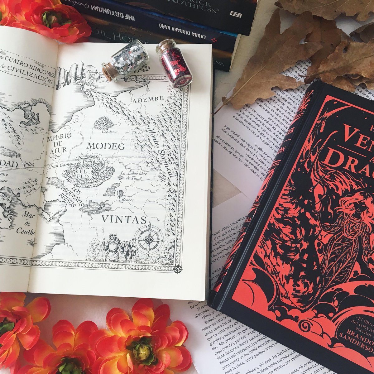 vanessarmiglior's tweet photo. ¿Os gusta la fantasía, magos, dragones poderosos? Entonces no os perdáis Vencer al dragón de Barbara Hambly https://t.co/4Vd1nqTdJO https://t.co/JIo9yuo19c