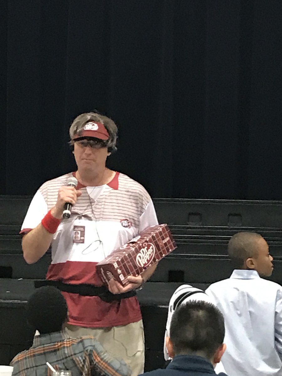 contrerasyaya's tweet photo. @drpepper check this out!! @WCS_Houston has the raddest Head of School !! #drpepperguy #freedrpepper https://t.co/29Q555DXh1