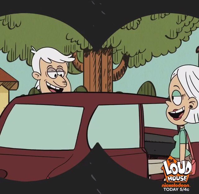 LoudFamily11's tweet photo. Are these Lincoln's real parents? Find out in a Brand NEW episode of The Loud House today at 5e on @Nickelodeon ! #TheLoudHouse #NotALoud https://t.co/S6tWhRQcAC