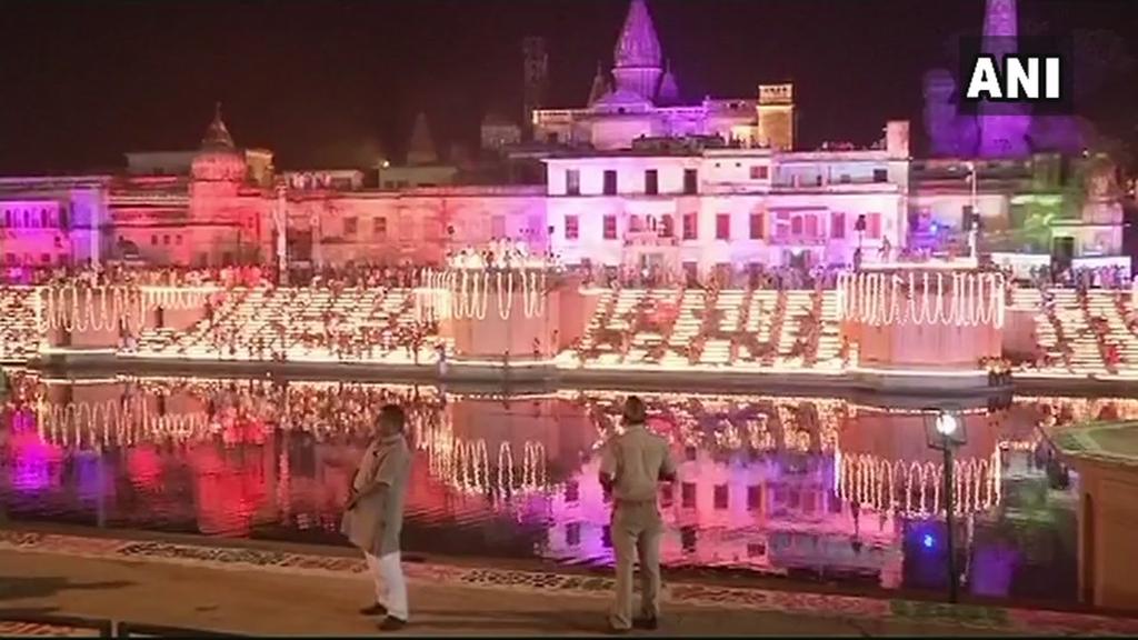 LuckyNamdeo001's tweet photo. #DiwaliInAyodhya
ऐसे प्रयासो का सभी दलों को दलगत राजनीति से ऊपर उठकर स्वागत करना चाहिए
इस जनभागीदार आयोजन काे सफलता हेतु @UPGovt को धन्यवाद https://t.co/T9r0Eu709c