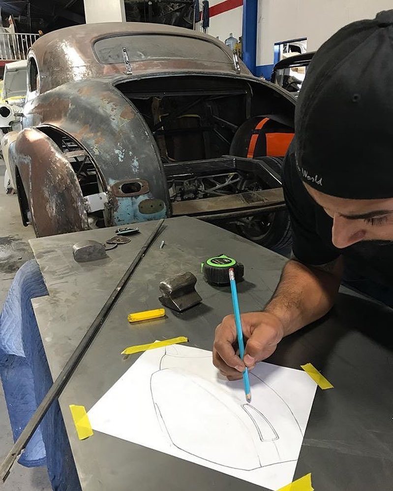 FFJournalUpdate's tweet photo. #Design in Progress #oneofakind #blackwidow in the making .. #BossGloss #sketching and #Fabricating #Custom #notfo… https://t.co/sKgx3k90wX https://t.co/Ixxxxiyp6X