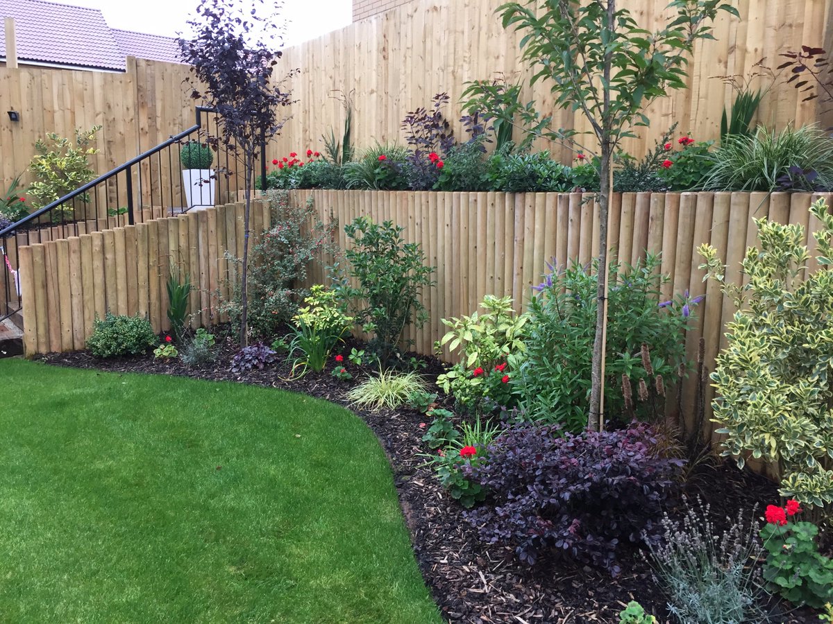 BushConsultancy's tweet photo. The show homes at #SpringAcres Longwell Green nr #Bristol for @sovereignha @mispacecoms are looking great! https://t.co/CAHnZ2uDxk