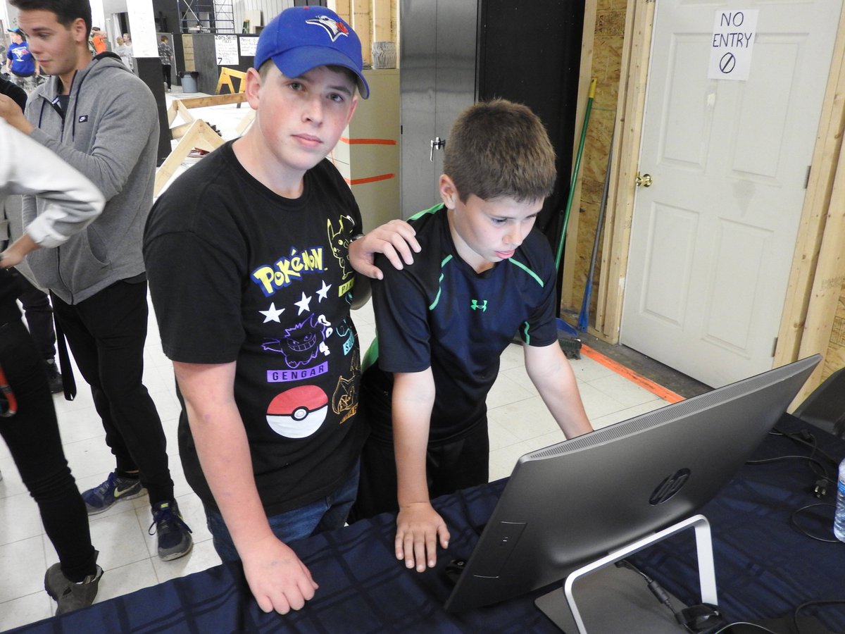 RecorderTimes's tweet photo. Vote early, vote often for @BPS_News #Brockville after-school program!
@BPS_SAFETY #community #kids #police 
https://t.co/L4qwdJtAn1 https://t.co/phnEjzVVEQ