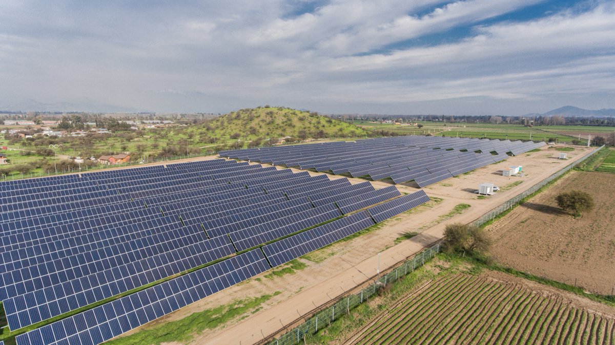 La planta solar de @CapVertEnergie producirá 6,8 GWh (Giga-Watt hrs) de electricidad #renovable equivalente al consumo de 5.000 viviendas 🌎🌞