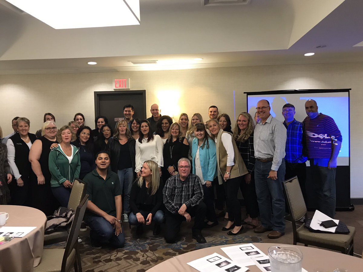 TaraClarke_TD's tweet photo. The coaching guru @ErnieGross_TD is in the house helping us become #coachingpros @AndrewP_TD @TaraLynnH_TD @DeniseCH_TD @KarenYoussef_TD https://t.co/UyVyEp5dHn